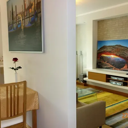 Апартаменти Old Town River View With Balcony Рига